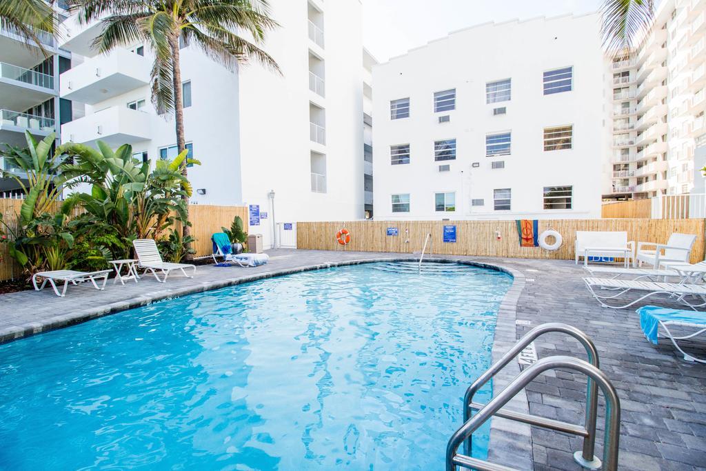 Ocean Walk Apartments Miami Beach Exterior foto